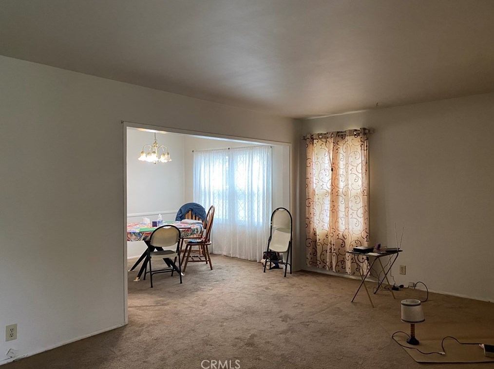 2932 Allred St, Lakewood, CA 90712-3306