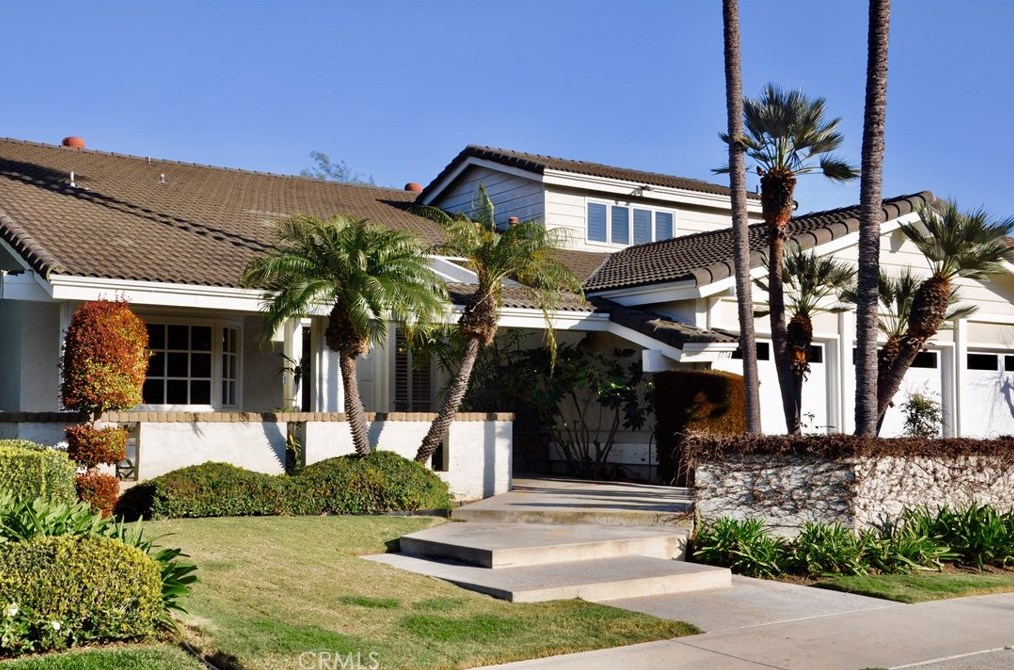 1774 Oriole Dr, Costa Mesa, CA 92626
