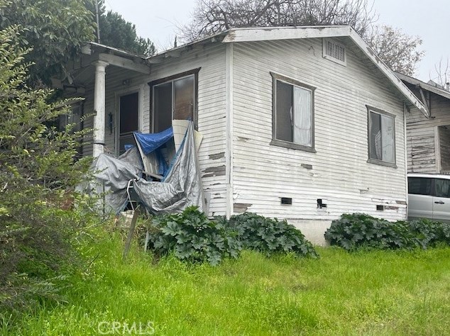 304 Lorena St, Los Angeles, CA 90063-2833