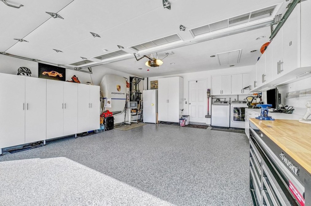 2535 Strong Pl, Anaheim CA  92806-5019 exterior