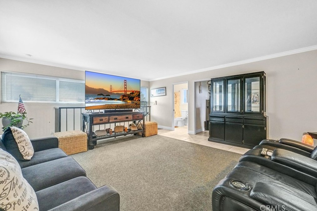 2535 Strong Pl, Anaheim CA  92806-5019 exterior