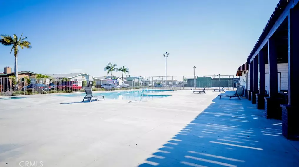 9080 Bloomfield Ave, Cypress CA 90630-2445 exterior