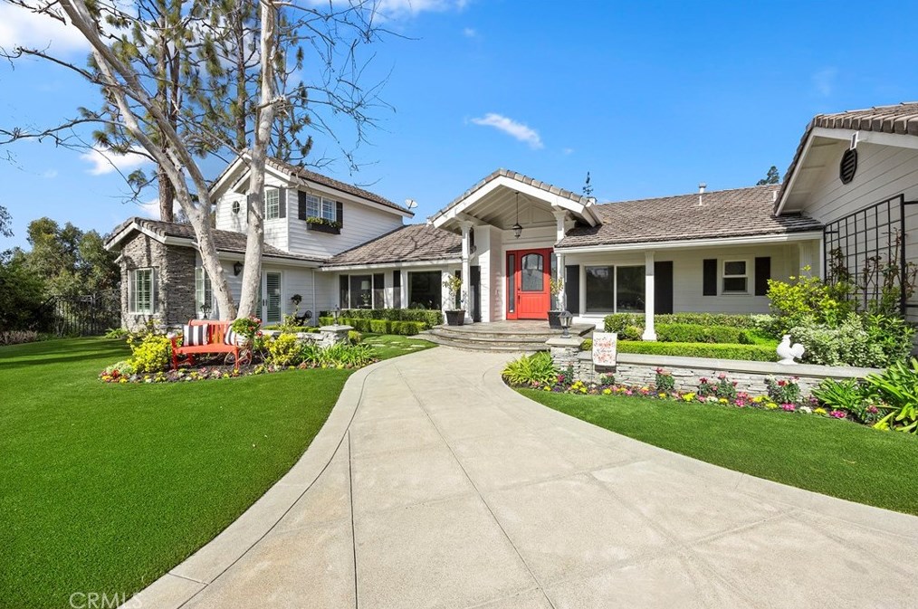 7301 Stone Creek Ln, Anaheim, CA 92808-1365