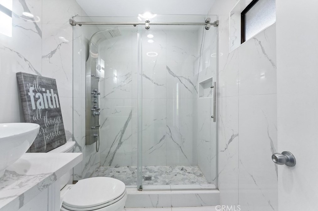 4254 Manx Ct, Riverside CA  92503-3155 exterior