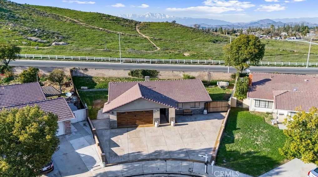 4254 Manx Ct, Riverside CA  92503-3155 exterior