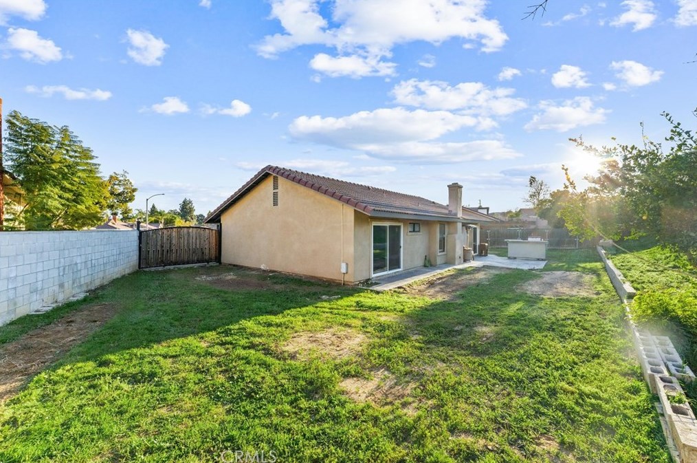 4254 Manx Ct, Riverside CA  92503-3155 exterior