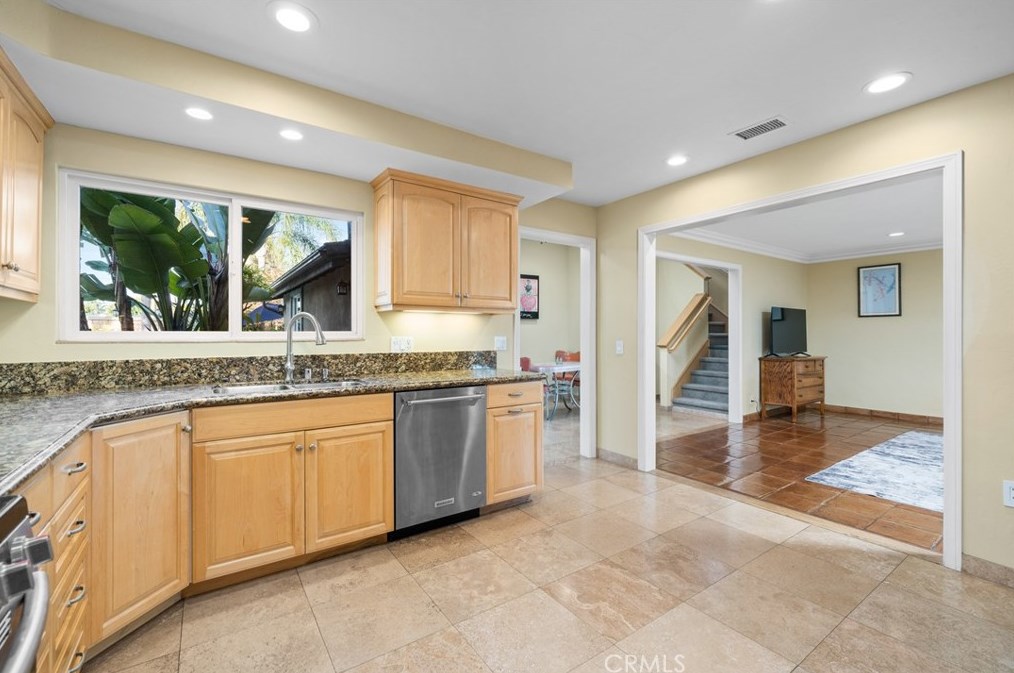 3119 Gibraltar Ave, Costa Mesa CA  92626-2309 exterior
