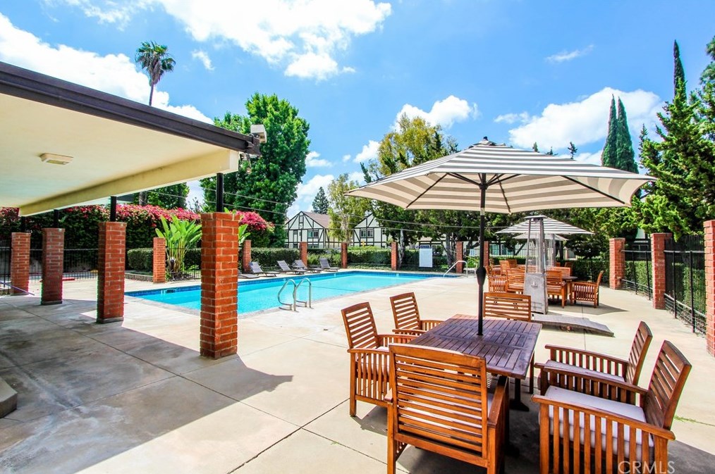 15504 Williams St, Tustin CA  92780-4166 exterior