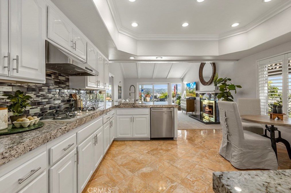 331 Avenida Santa Catalina, La Habra CA  90631-7608 exterior