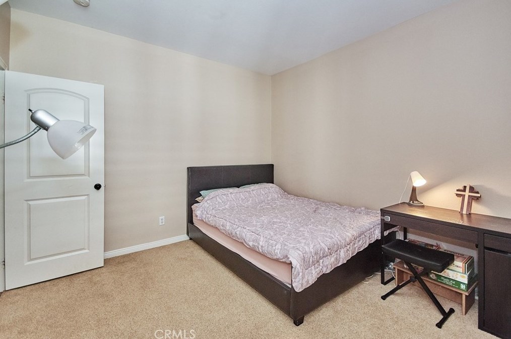 8326 Edgewood St, Chino CA  91708-9325 exterior