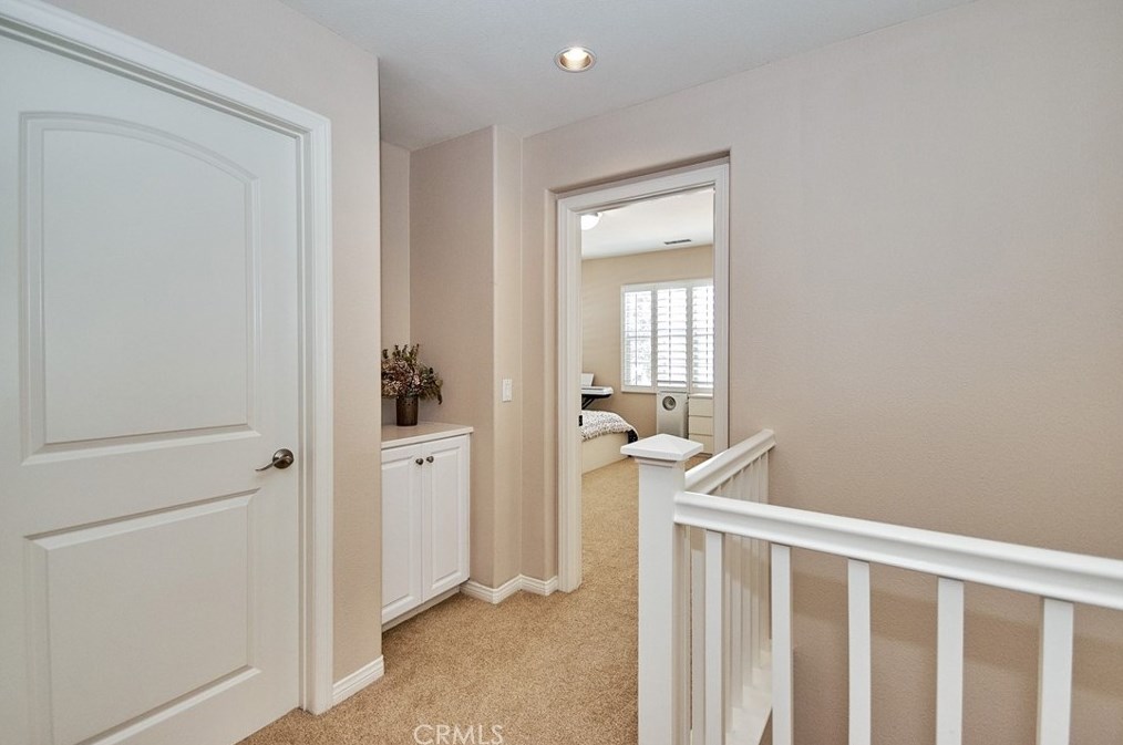 8326 Edgewood St, Chino CA  91708-9325 exterior