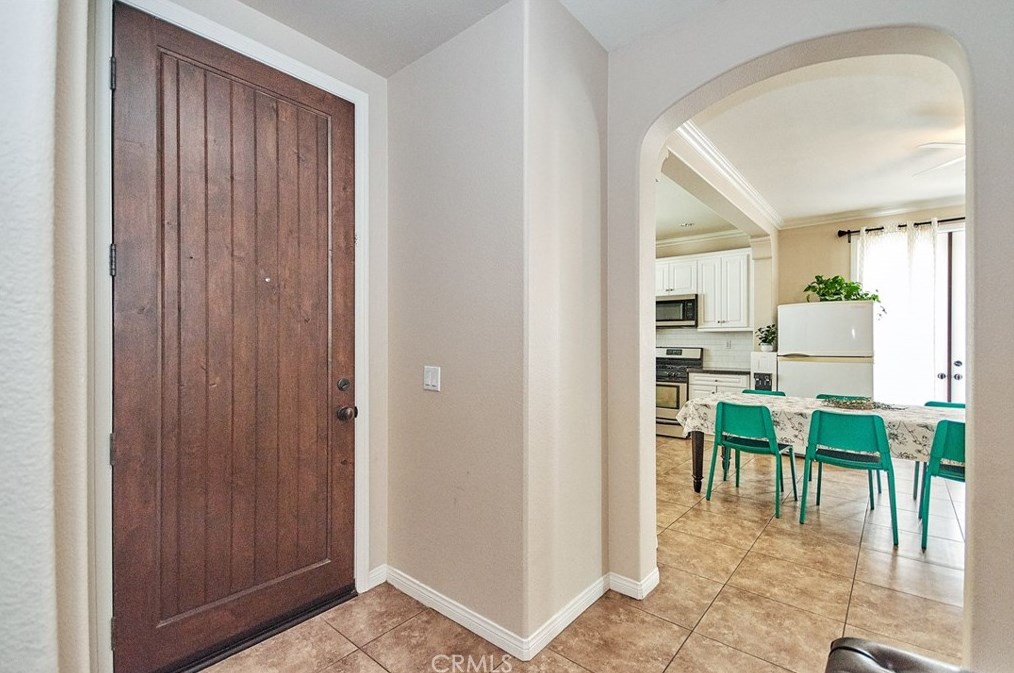 8326 Edgewood St, Chino CA  91708-9325 exterior