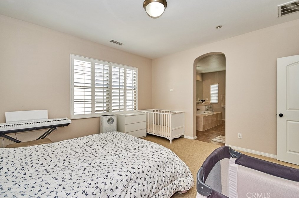 8326 Edgewood St, Chino CA  91708-9325 exterior