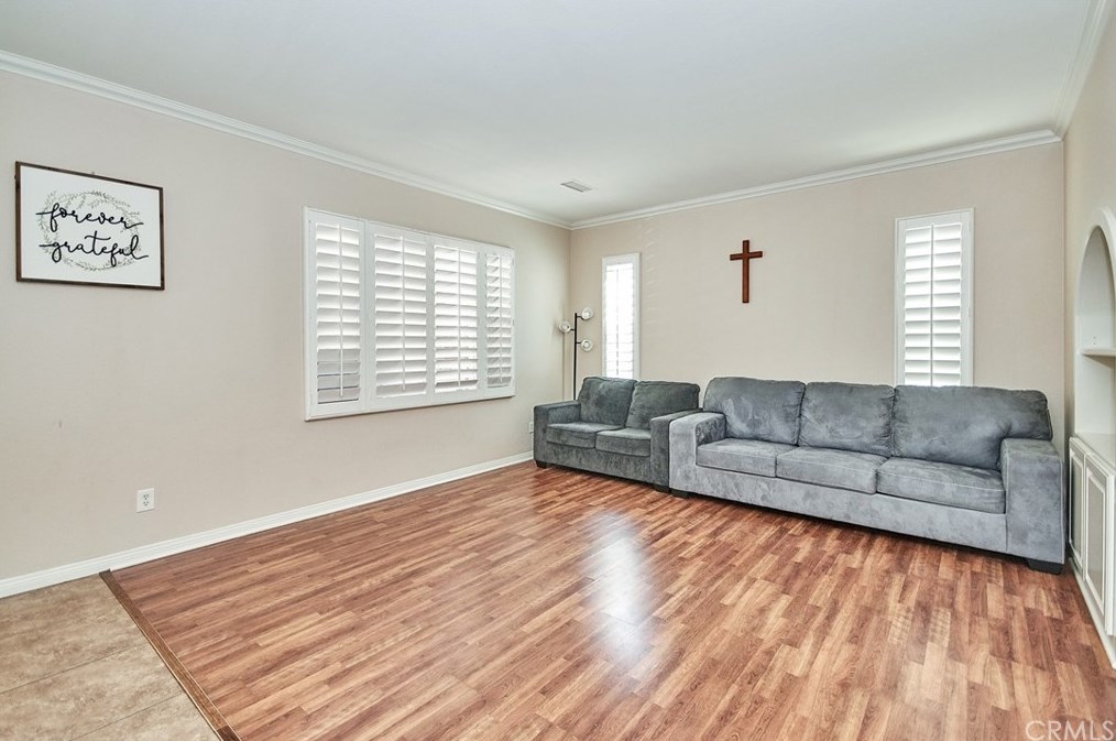 8326 Edgewood St, Chino CA  91708-9325 exterior