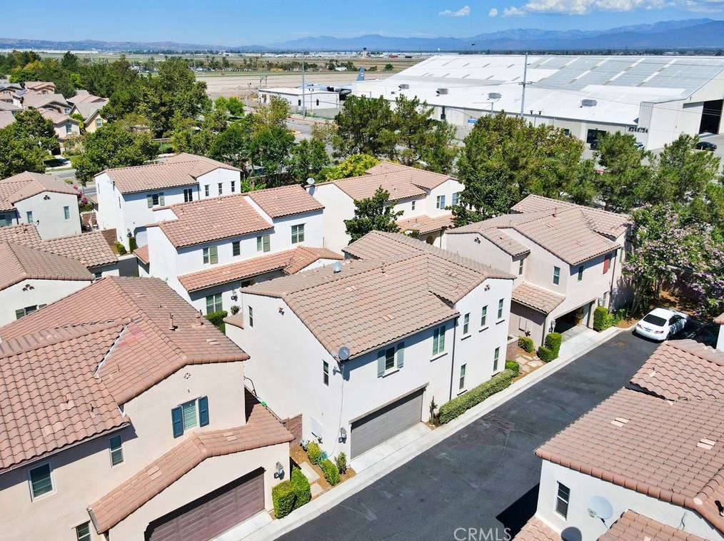 8326 Edgewood St, Chino CA  91708-9325 exterior