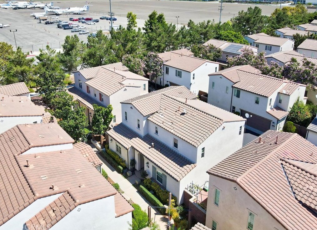 8326 Edgewood St, Chino CA  91708-9325 exterior