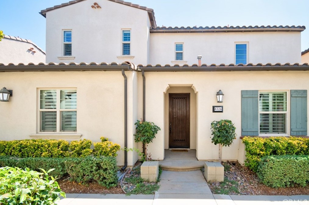 8326 Edgewood St, Chino CA  91708-9325 exterior