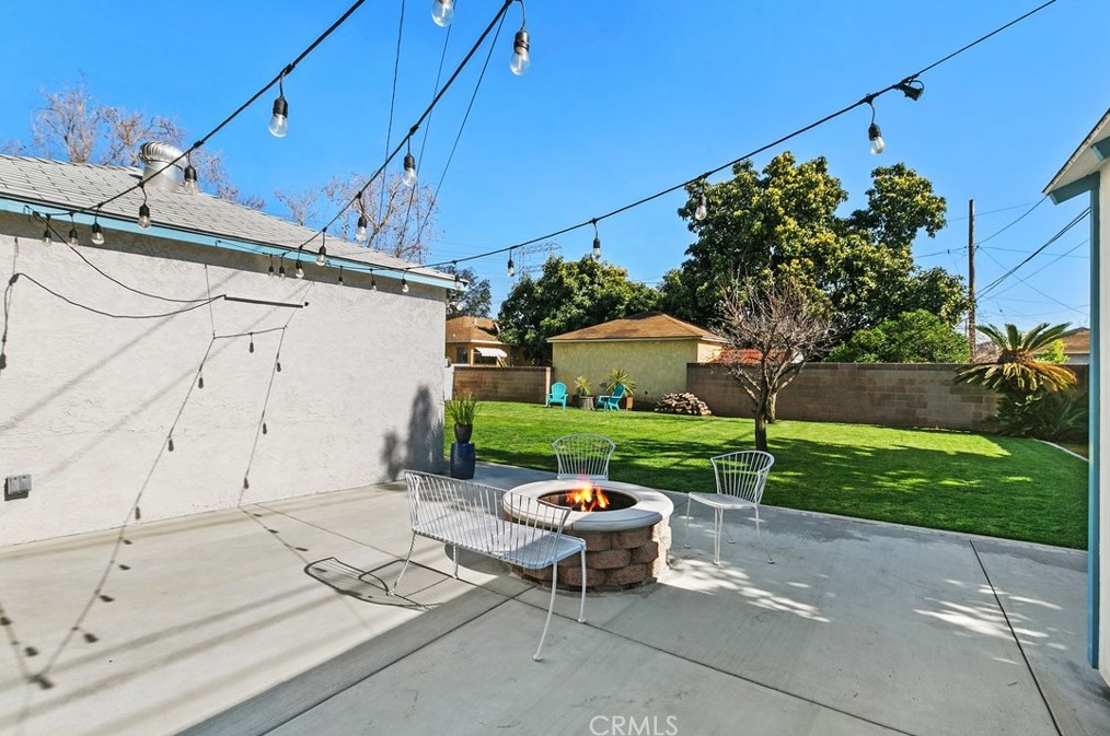 6112 Turnergrove Dr, Lakewood, CA 90713-1947