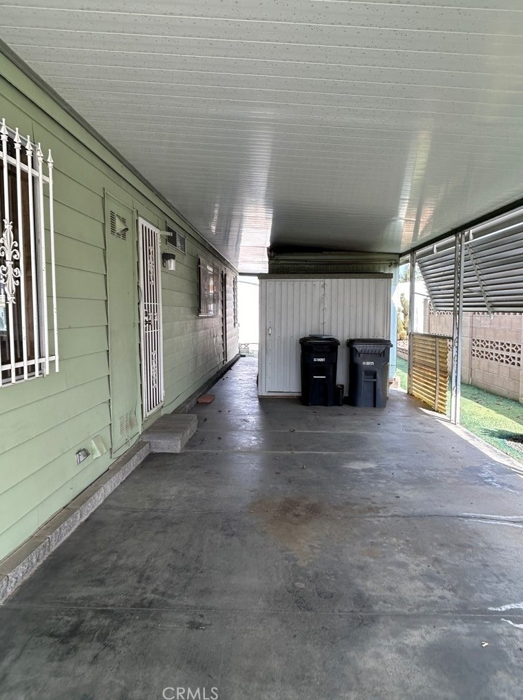 970 Via Del Mesa, Hemet CA  92543-6992 exterior