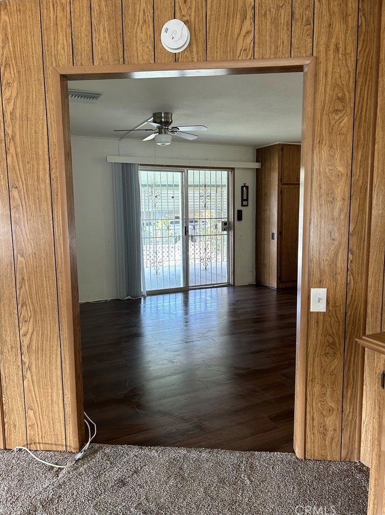 970 Via Del Mesa, Hemet CA  92543-6992 exterior