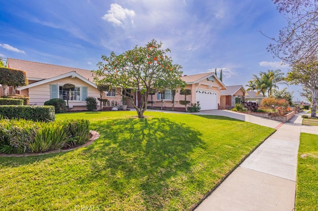 16412 Heathfield Dr, Whittier, CA 90603-3206