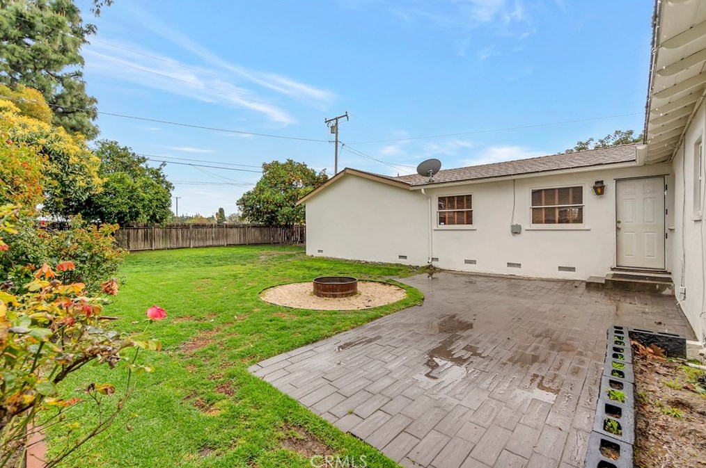 11782 Ardis Dr, Garden Grove CA  92841-2425 exterior