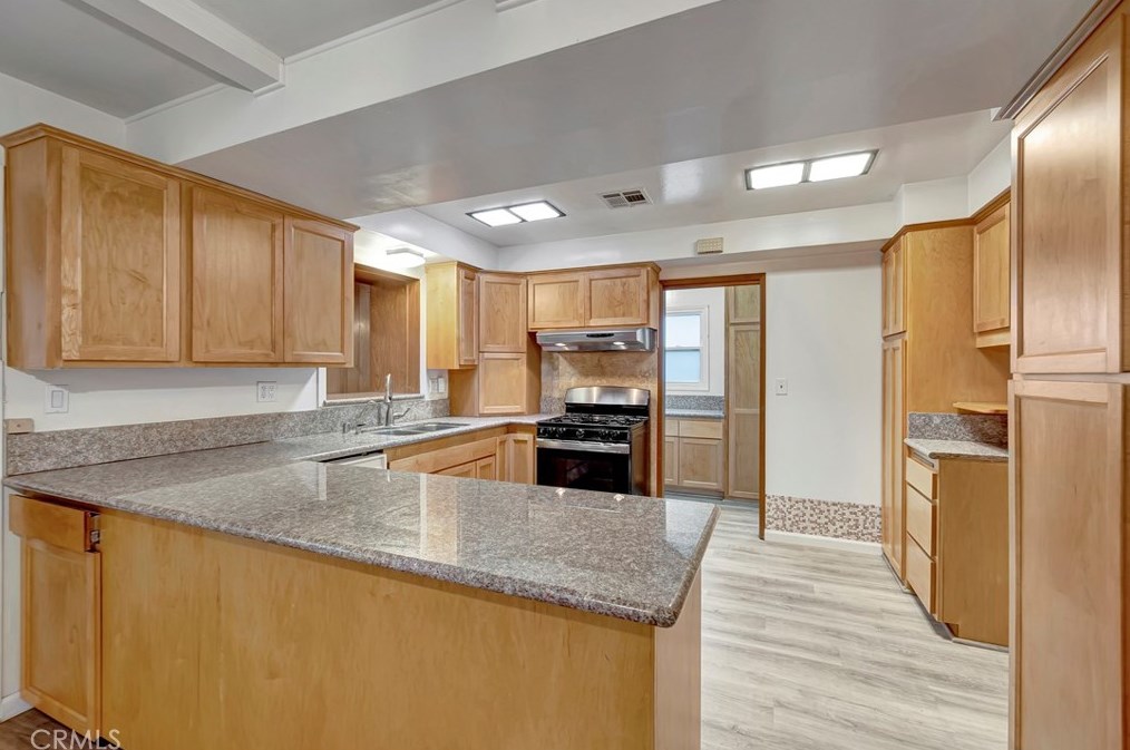 11782 Ardis Dr, Garden Grove CA  92841-2425 exterior