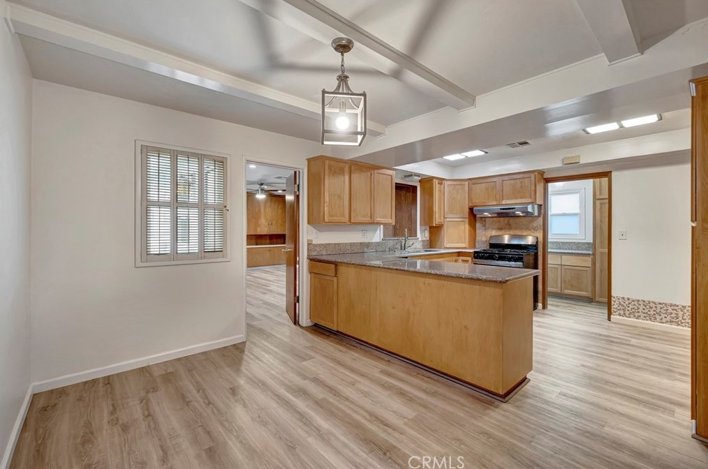 11782 Ardis Dr, Garden Grove CA  92841-2425 exterior