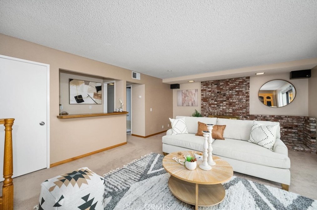 13242 La Quinta St, La Mirada CA  90638-3434 exterior