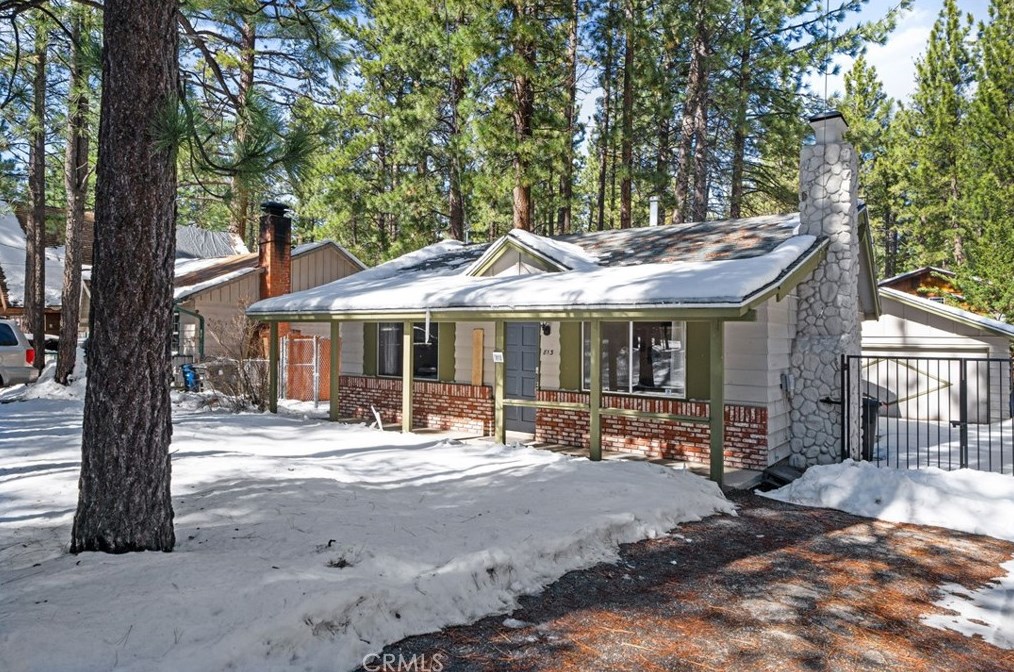 813 Sugarloaf Blvd, Big Bear City CA  92314-9352 exterior