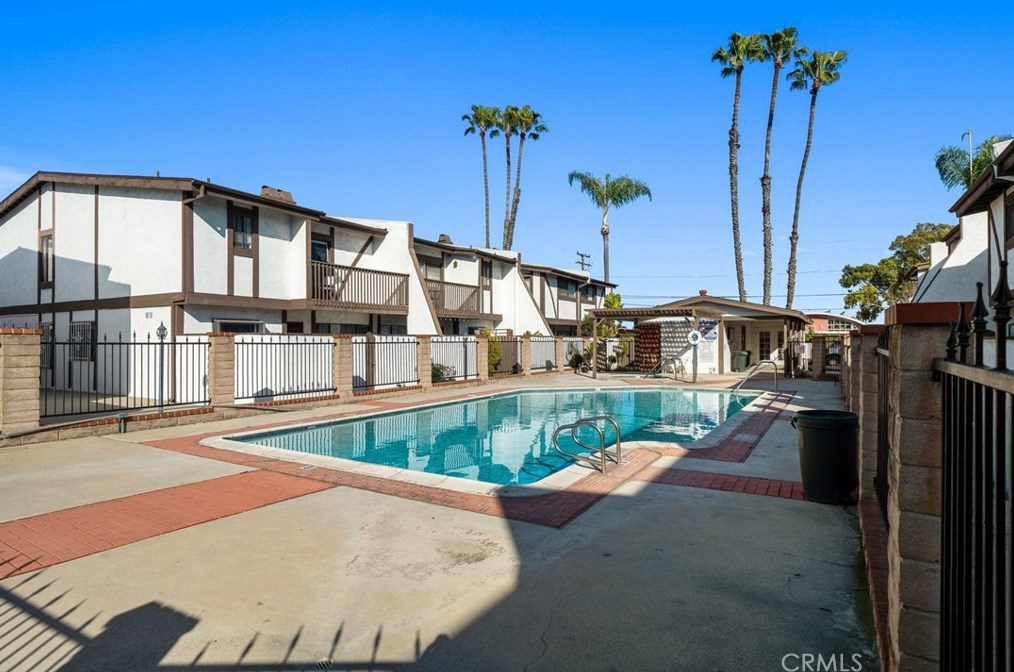 14551 Cerise Ave #18, Hawthorne, CA 90250