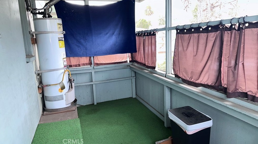 695 Earlham St, Pasadena, CA 91101-1203