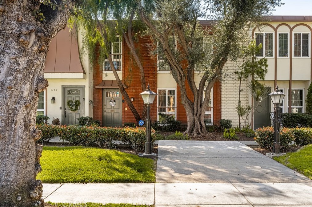 1778 Greenleaf Ave, Anaheim, CA 92801-4025