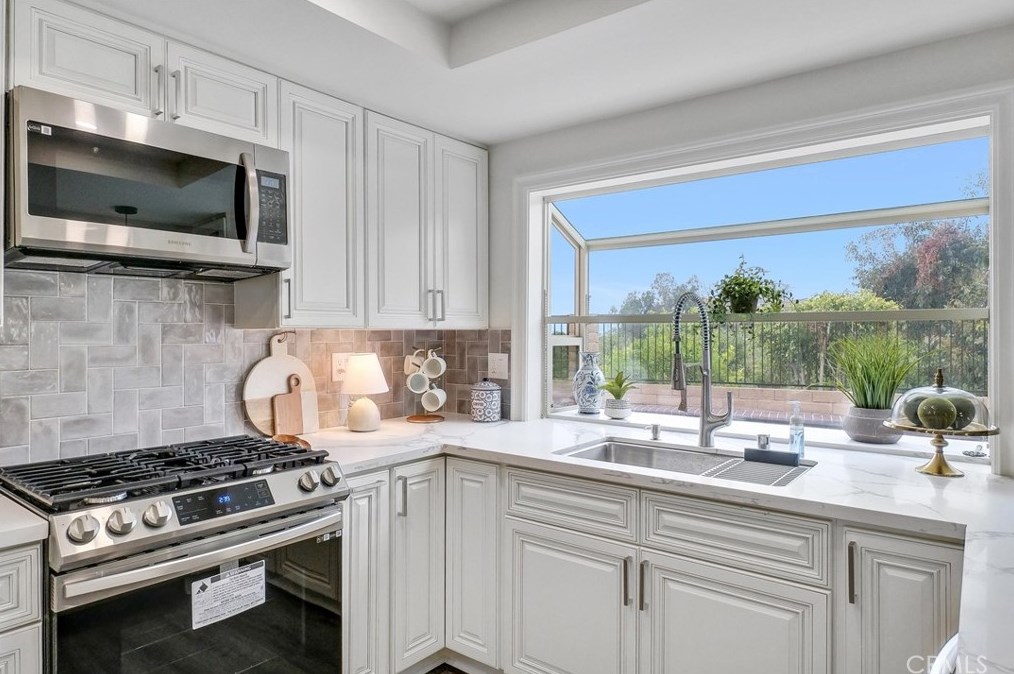 6975 Rutgers Dr, Anaheim CA  exterior