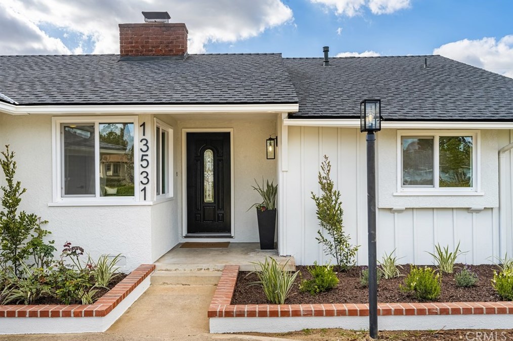 13531 Sandhurst, Santa Ana, CA 92705