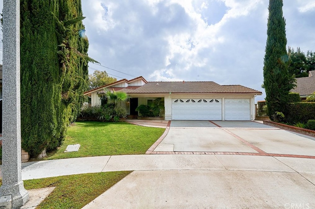 2504 Royale Pl, Fullerton, CA 92833-1526