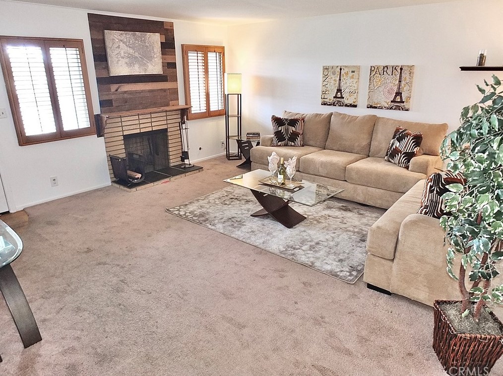 1338 Gary St, Anaheim, CA 92804-5524