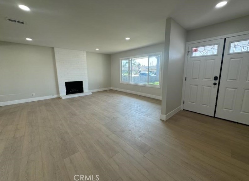 2113 E 20th St, Santa Ana, CA 92705