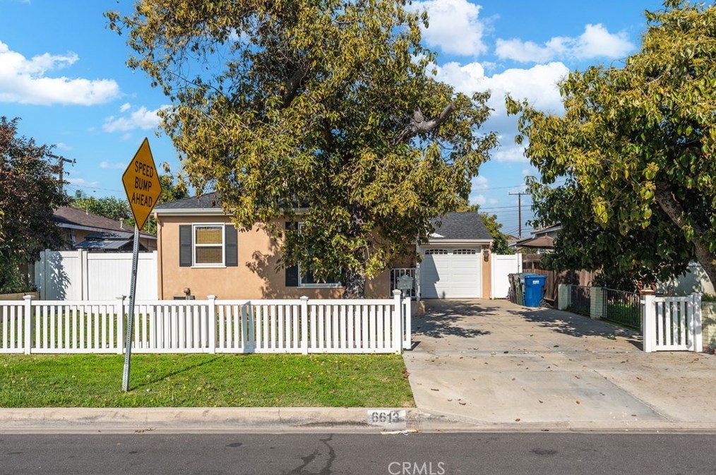6613 Crossway Dr, Pico Rivera, CA 90660