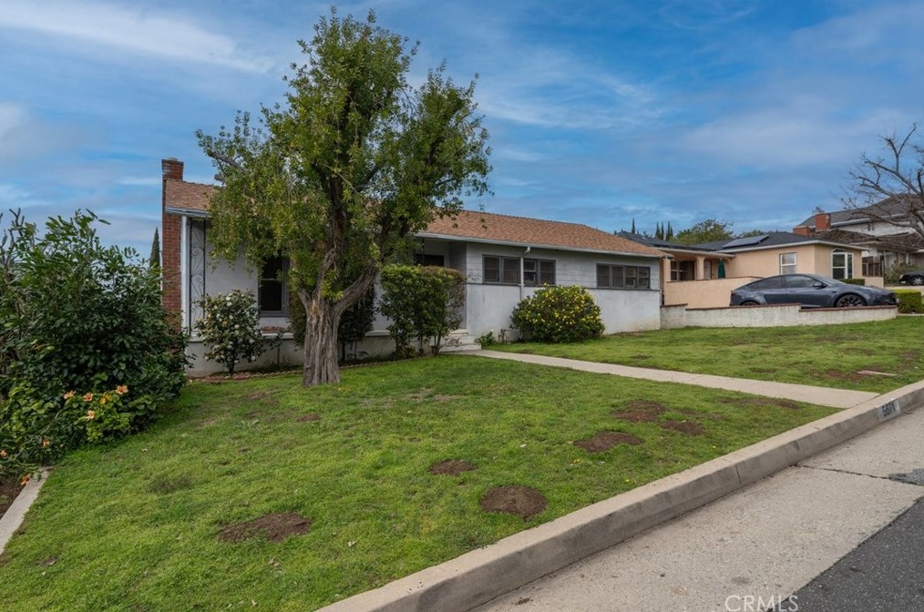 5671 Newlin Ave, Whittier, CA 90601-2424