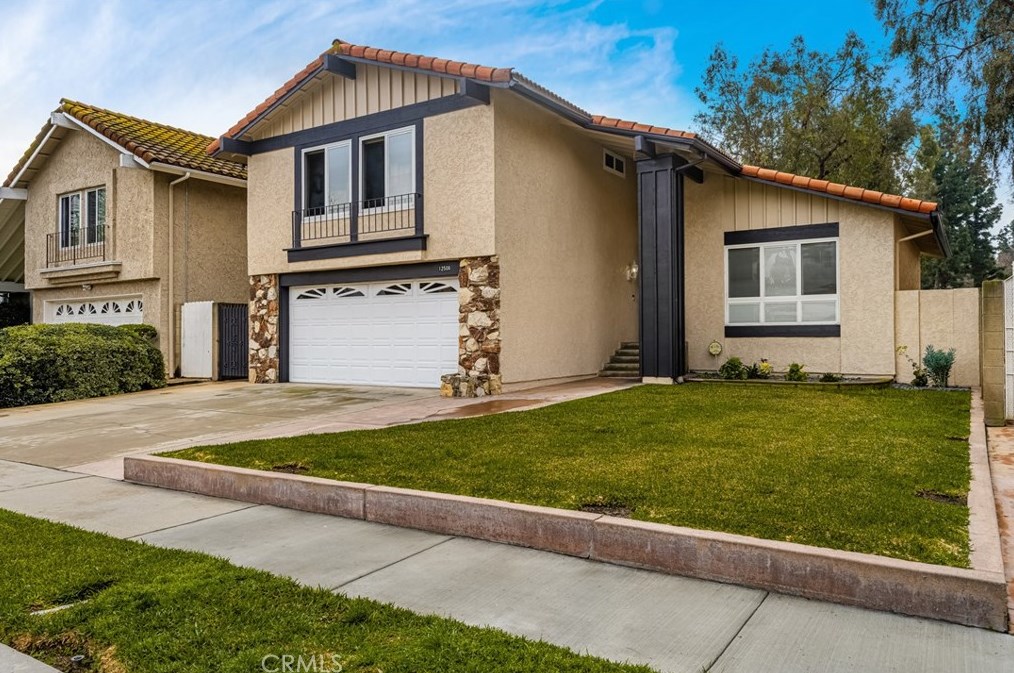 12506 Pine Creek Rd, Artesia, CA 90703-2047