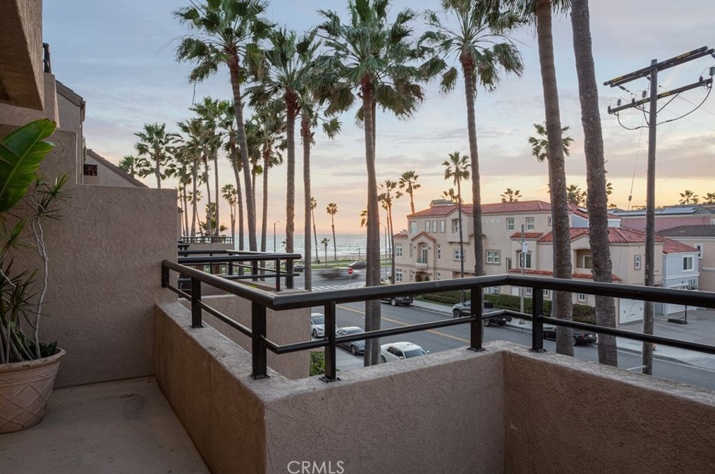 1200 Pacific Coast #325, Huntington Beach, CA 92648