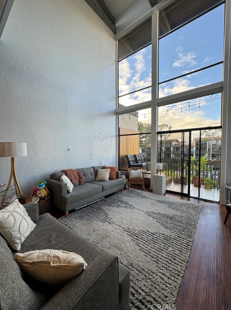 8319 Marina Pacifica Dr, Long Beach CA  90803-3805 exterior