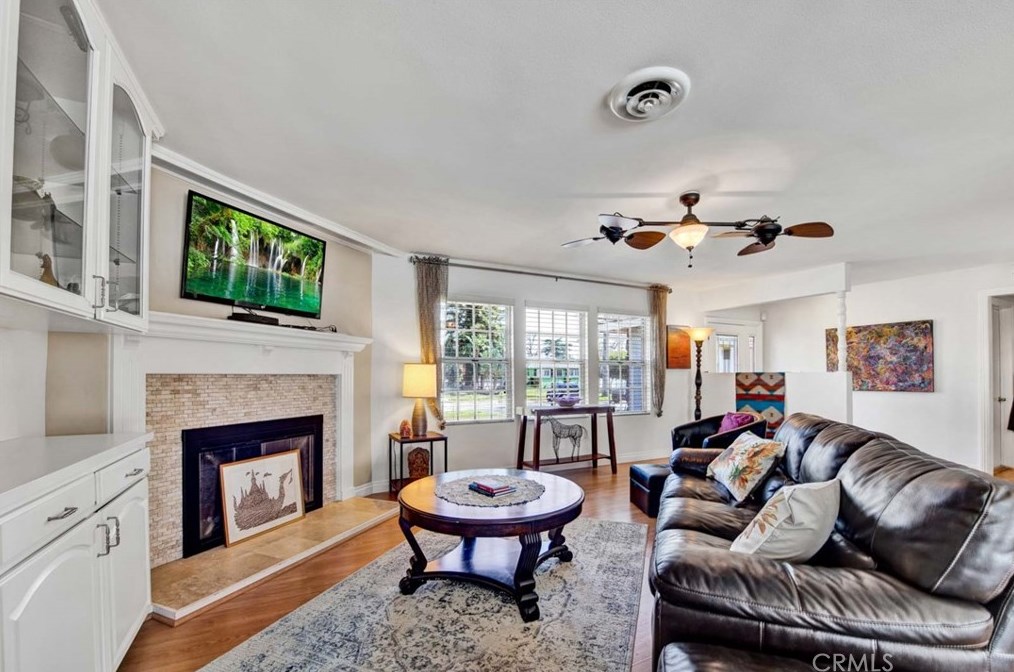 1313 N 3rd Ave, Upland, CA 91786