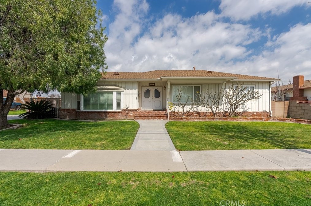 10035 Cedar St, Bellflower, CA 90706-6911