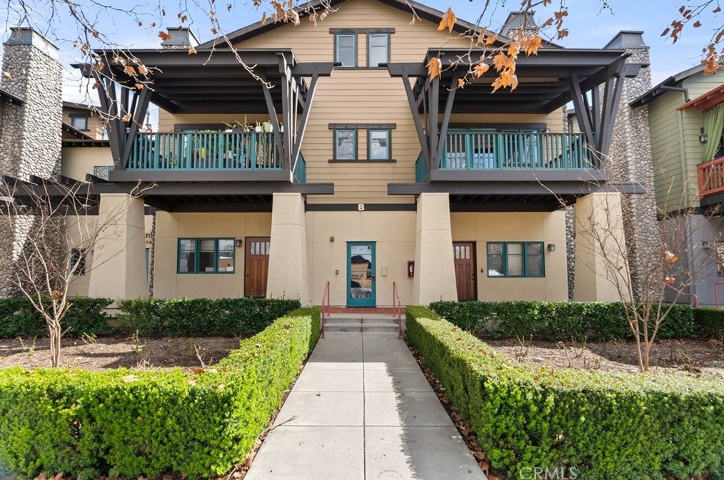138 Vermont Ave, Glendora, CA 91741-5318