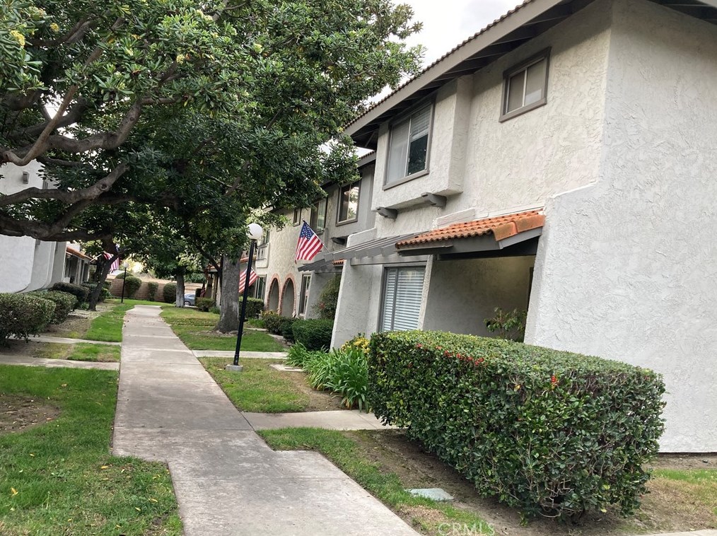 1685 Recreo Plz, Anaheim, CA 92802-4527