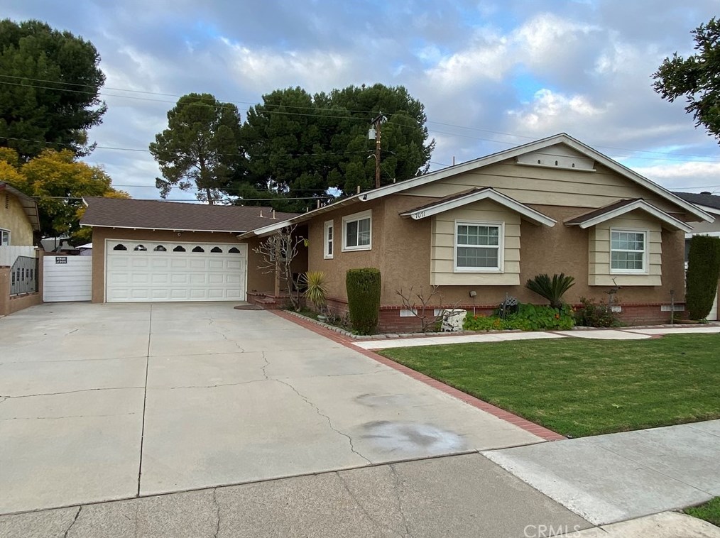 7071 Santa Rita Cir, Buena Park, CA 90620-3188