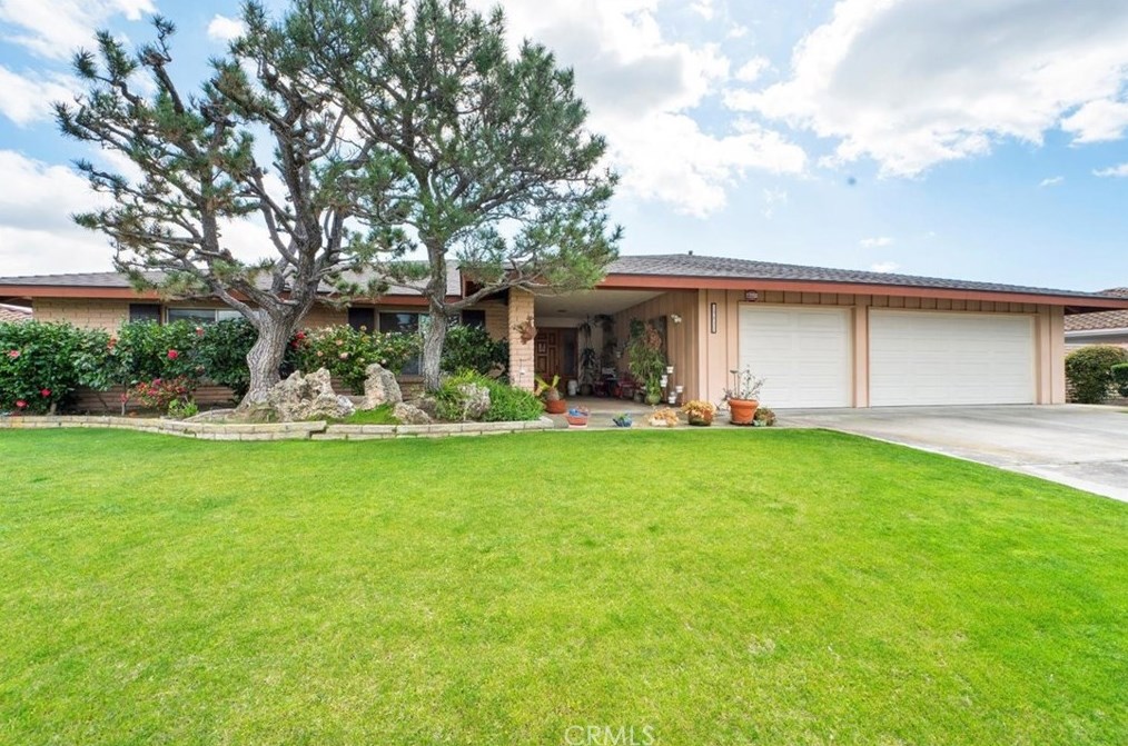 19022 Chadbourne Ln, Santa Ana, CA 92705