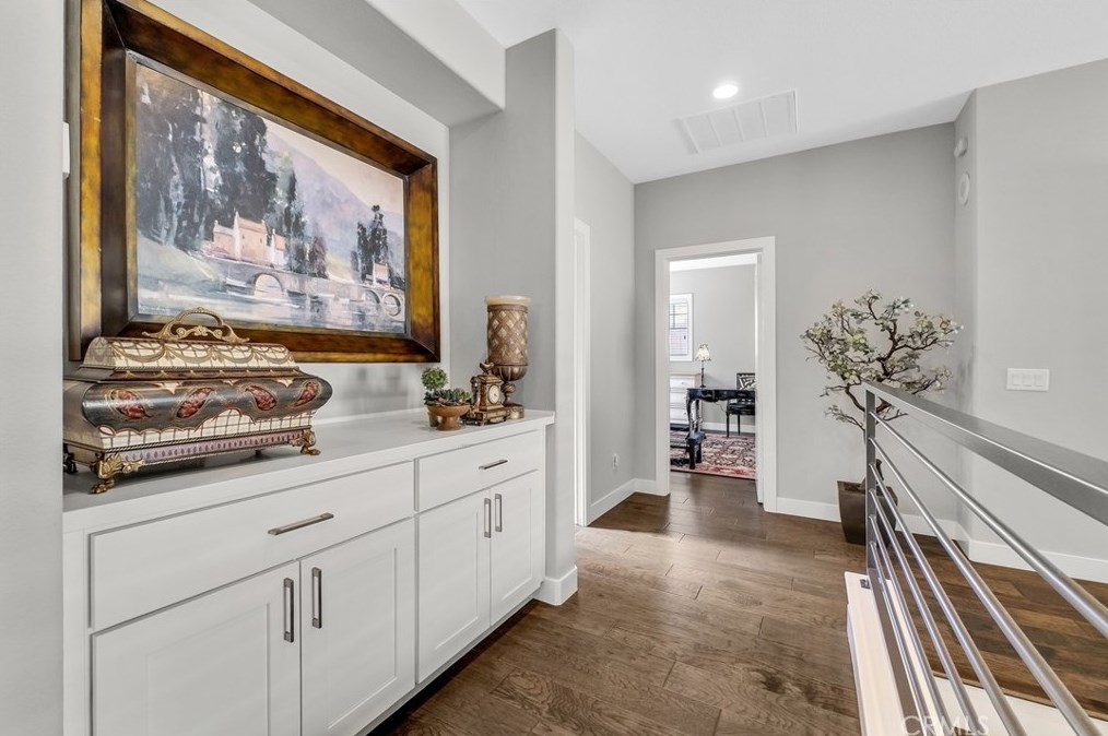 10 Waterside Cv, Buena Park CA  90621-1664 exterior